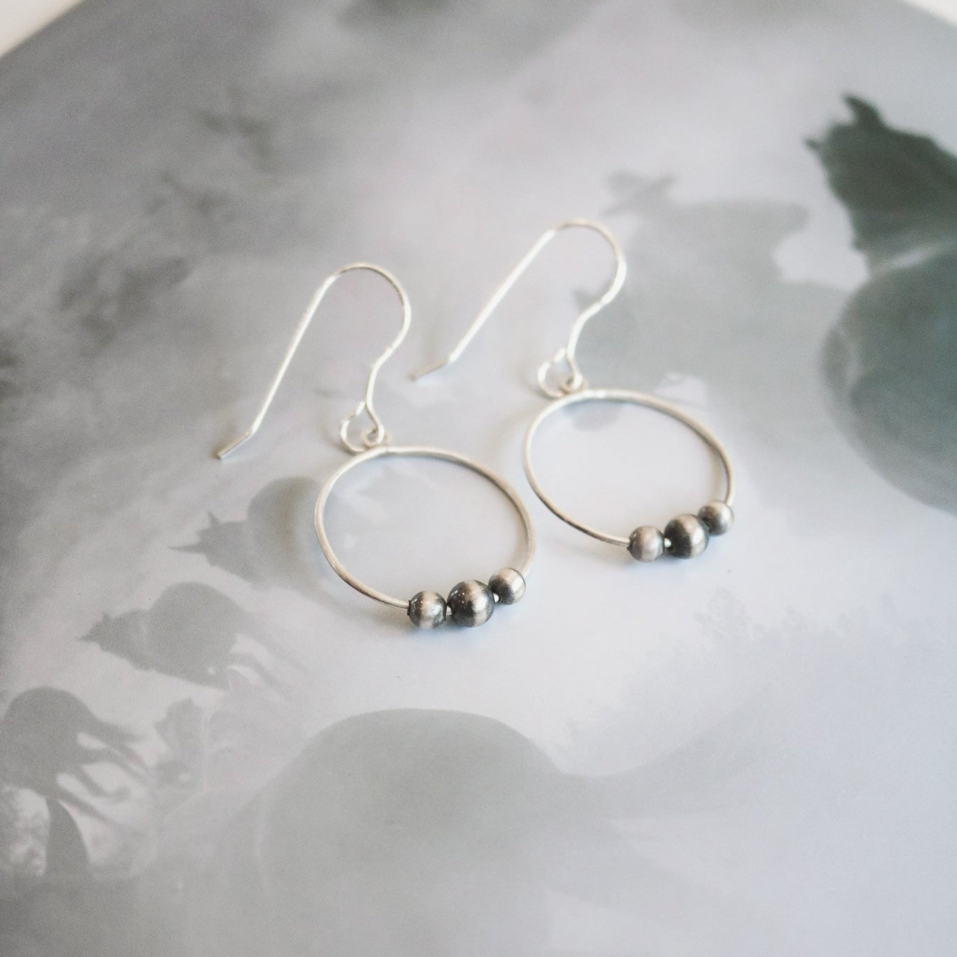 Navajo Pearl Hoops