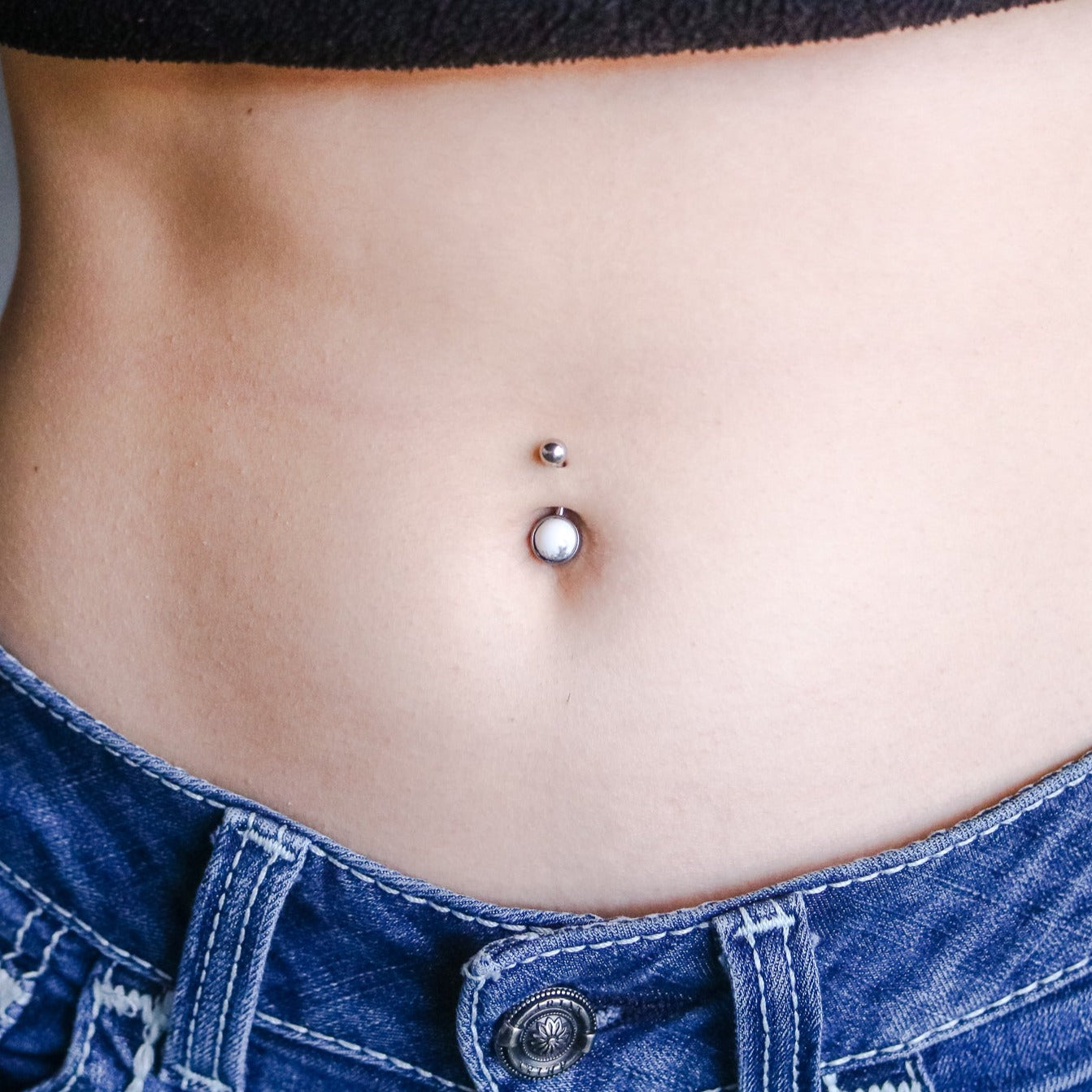 'White Buffalo' Belly Ring
