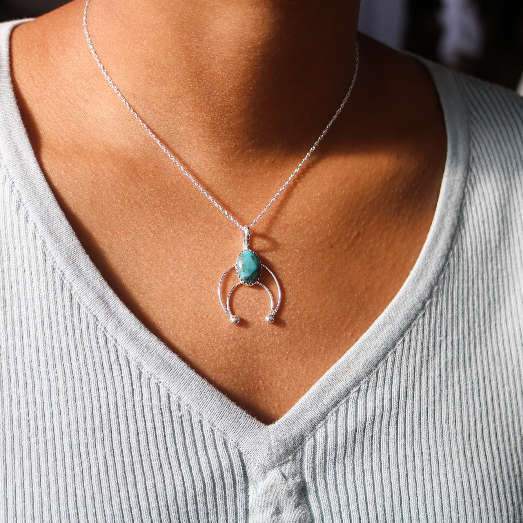 Dainty Naja Charm/Necklace