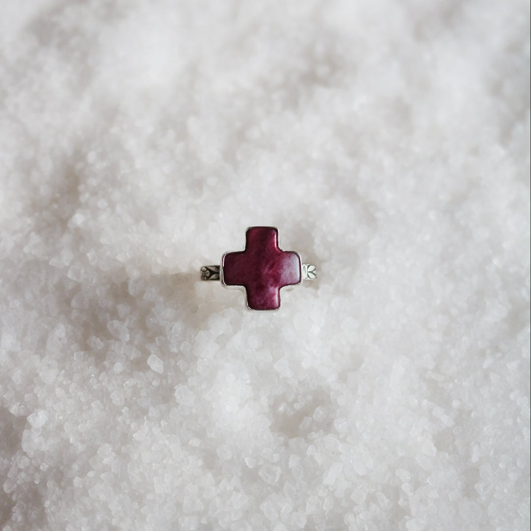 Purple Spiny Oyster Cross Ring - Size 8 // One of a Kind