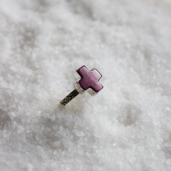 Purple Spiny Oyster Cross Ring - Size 8 // One of a Kind
